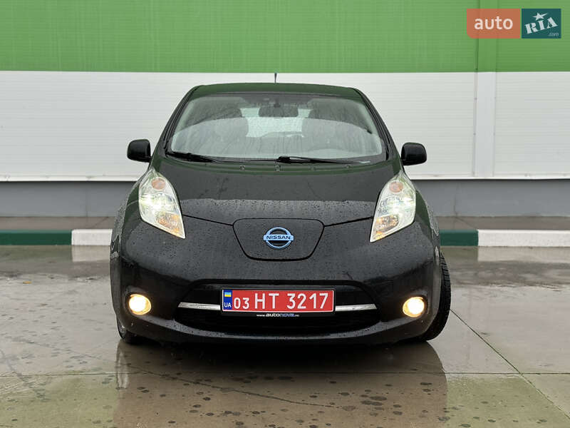Хетчбек Nissan Leaf 2013 в Олександрії