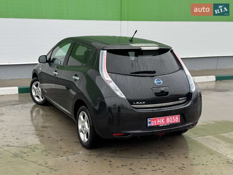 Хетчбек Nissan Leaf 2013 в Олександрії