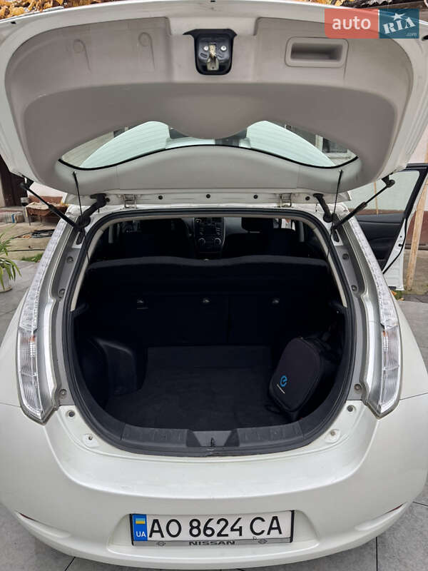 Хэтчбек Nissan Leaf 2015 в Ужгороде фото 6 Хэтчбек Nissan Leaf 2015 в Ужгороде