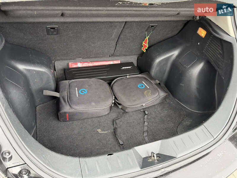 Хетчбек Nissan Leaf 2016 в Луцьку