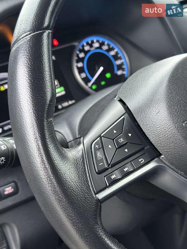 Хэтчбек Nissan Leaf 2019 в Ужгороде фото 27 Хэтчбек Nissan Leaf 2019 в Ужгороде