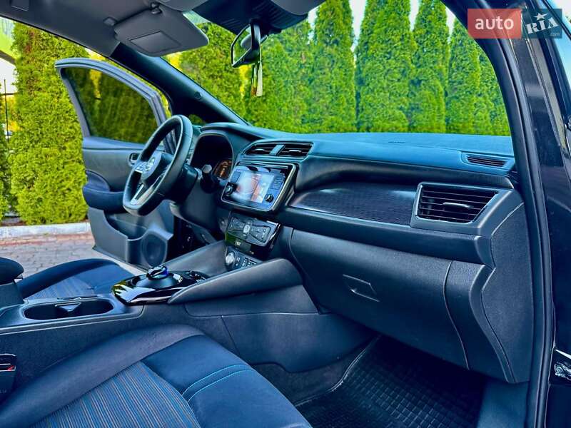 Хэтчбек Nissan Leaf 2018 в Трускавце