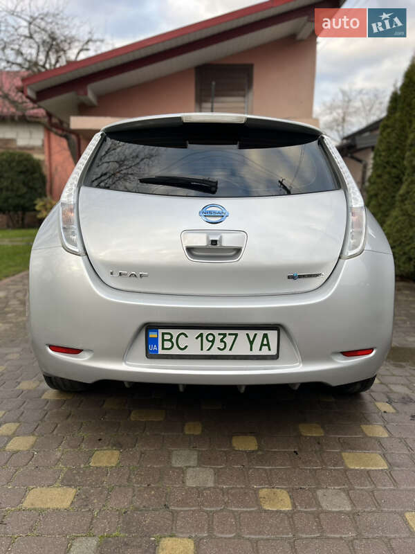 Хетчбек Nissan Leaf 2015 в Львові