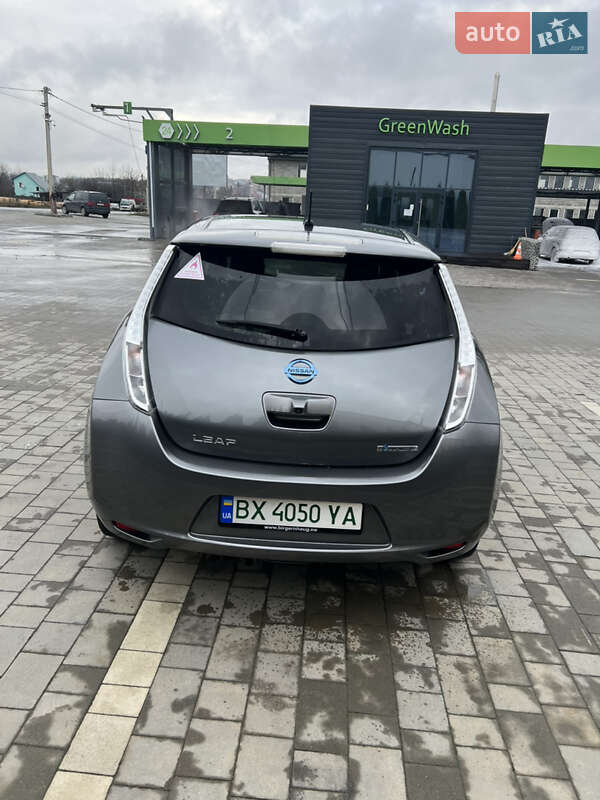 Хэтчбек Nissan Leaf 2014 в Каменец-Подольском фото 13 Хэтчбек Nissan Leaf 2014 в Каменец-Подольском