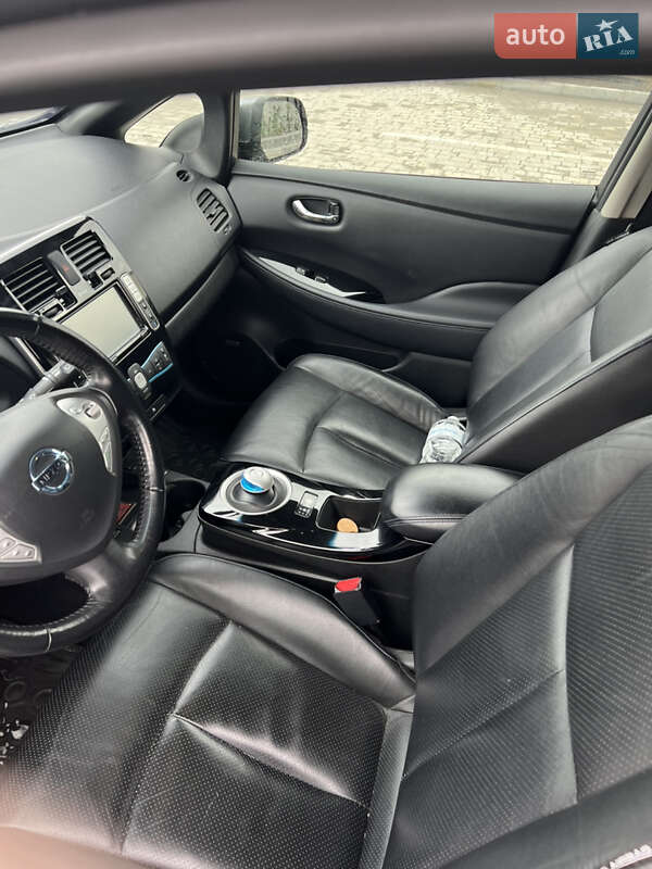 Хэтчбек Nissan Leaf 2014 в Каменец-Подольском фото 17 Хэтчбек Nissan Leaf 2014 в Каменец-Подольском