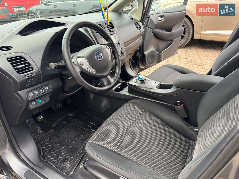 Хэтчбек Nissan Leaf 2015 в Ивано-Франковске фото 12 Хэтчбек Nissan Leaf 2015 в Ивано-Франковске