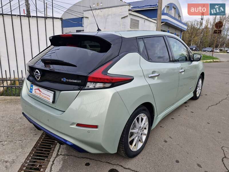 Хетчбек Nissan Leaf 2018 в Миколаєві