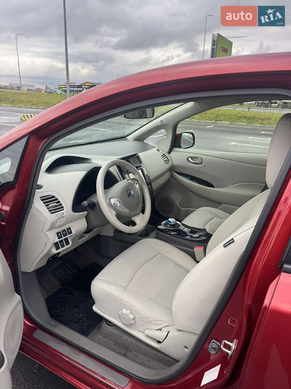 Хетчбек Nissan Leaf 2012 в Львові