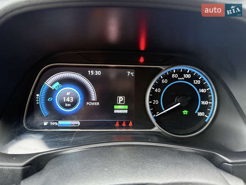 Хетчбек Nissan Leaf 2018 в Городку