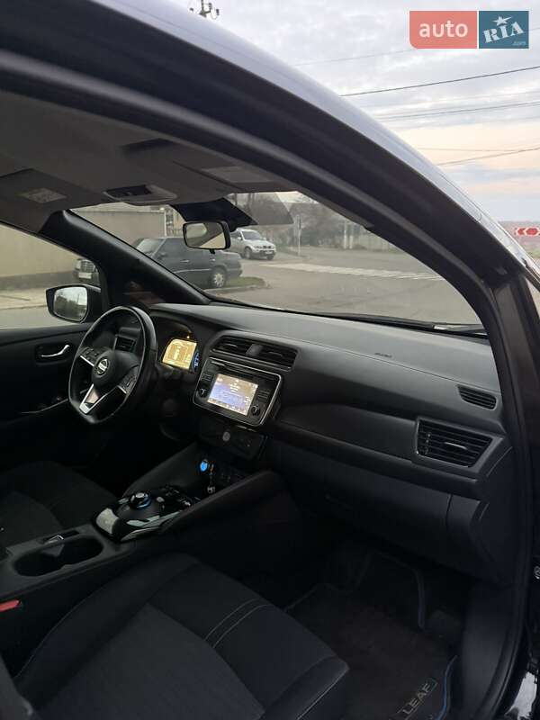 Хэтчбек Nissan Leaf 2018 в Белгороде-Днестровском