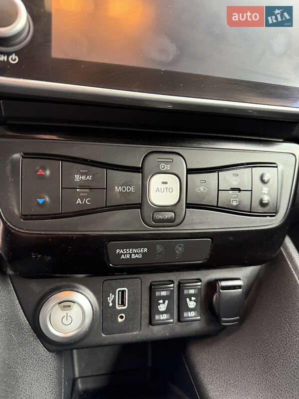 Хетчбек Nissan Leaf 2019 в Кременці