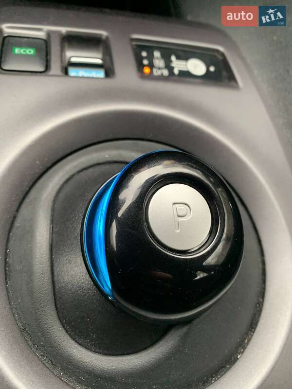 Хэтчбек Nissan Leaf 2024 в Ровно