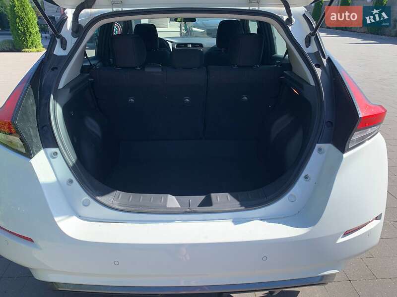 Хэтчбек Nissan Leaf 2024 в Ровно