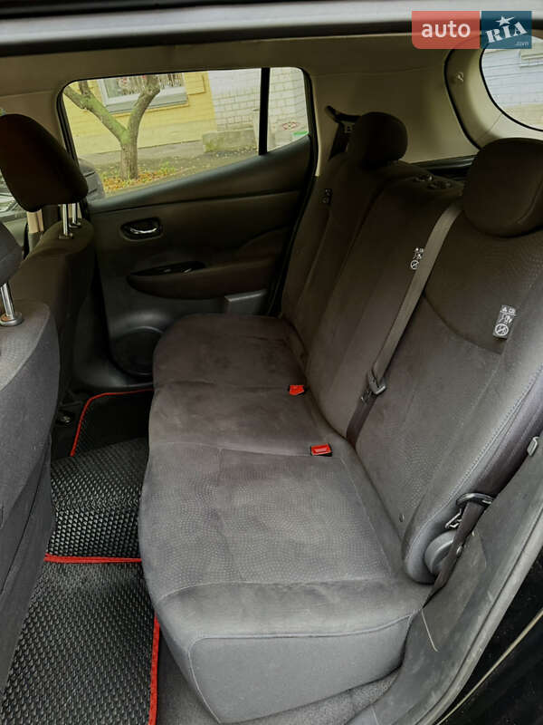 Хэтчбек Nissan Leaf 2017 в Киеве фото 12 Хэтчбек Nissan Leaf 2017 в Киеве