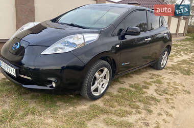 Хэтчбек Nissan Leaf 2012 в Яворове