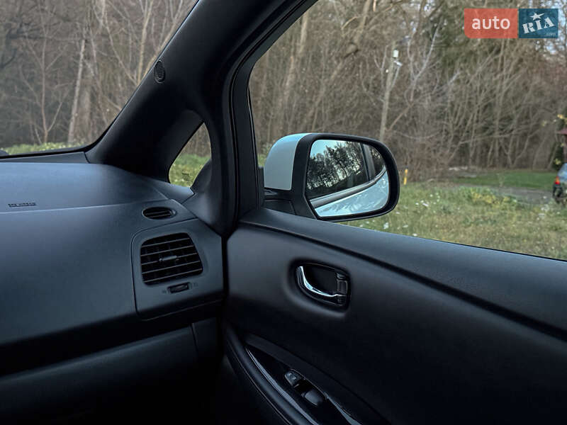 Хэтчбек Nissan Leaf 2017 в Тернополе фото 29 Хэтчбек Nissan Leaf 2017 в Тернополе