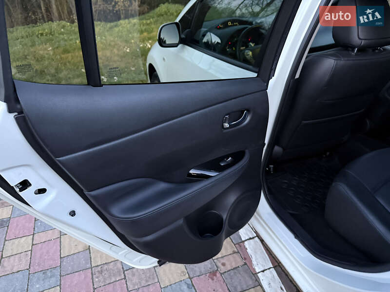 Хэтчбек Nissan Leaf 2017 в Тернополе фото 50 Хэтчбек Nissan Leaf 2017 в Тернополе