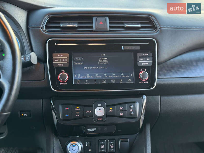 Хэтчбек Nissan Leaf 2018 в Львове