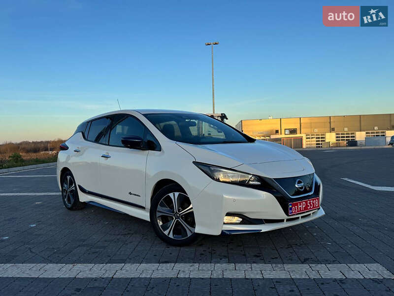 Хэтчбек Nissan Leaf 2018 в Львове