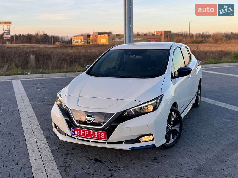 Хэтчбек Nissan Leaf 2018 в Львове