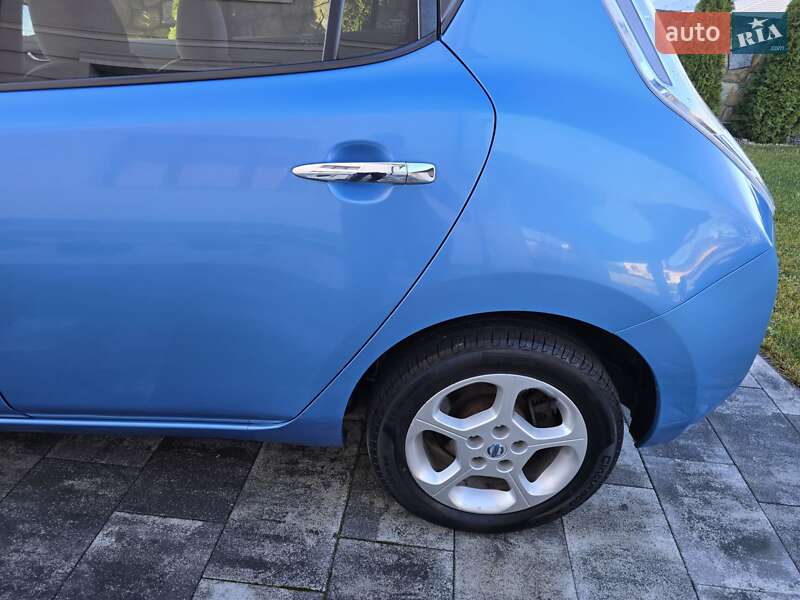 Хэтчбек Nissan Leaf 2011 в Ивано-Франковске фото 41 Хэтчбек Nissan Leaf 2011 в Ивано-Франковске