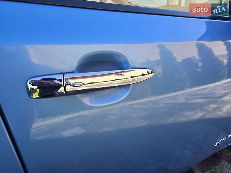 Хэтчбек Nissan Leaf 2011 в Ивано-Франковске фото 53 Хэтчбек Nissan Leaf 2011 в Ивано-Франковске