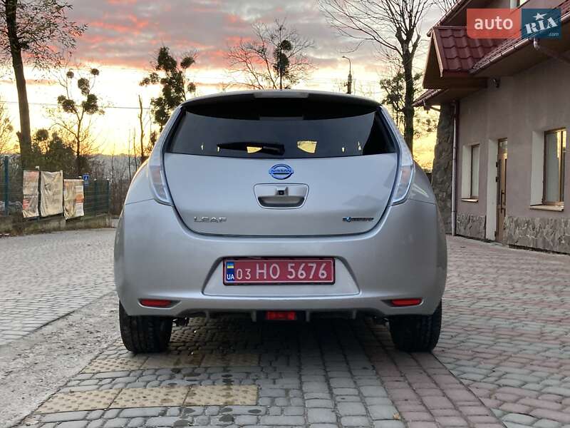 Хэтчбек Nissan Leaf 2013 в Золочеве фото 5 Хэтчбек Nissan Leaf 2013 в Золочеве