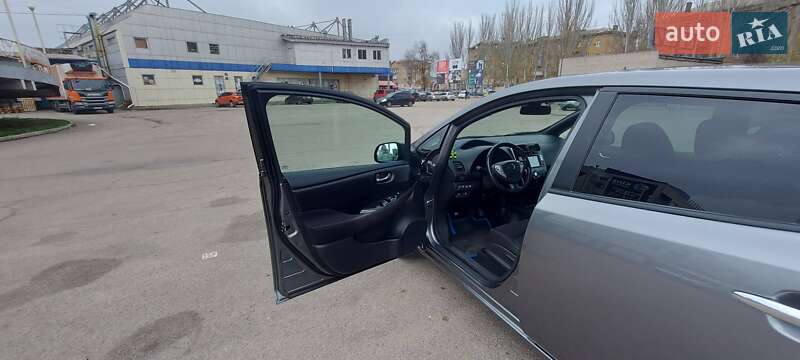 Хэтчбек Nissan Leaf 2015 в Кривом Роге фото 17 Хэтчбек Nissan Leaf 2015 в Кривом Роге