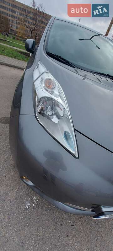 Хэтчбек Nissan Leaf 2015 в Кривом Роге фото 26 Хэтчбек Nissan Leaf 2015 в Кривом Роге