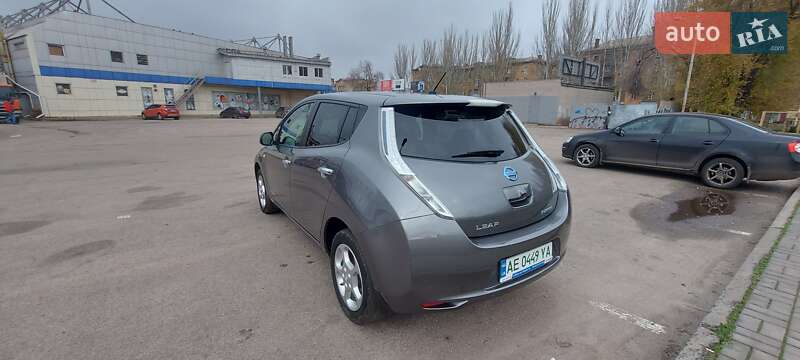 Хэтчбек Nissan Leaf 2015 в Кривом Роге фото 29 Хэтчбек Nissan Leaf 2015 в Кривом Роге