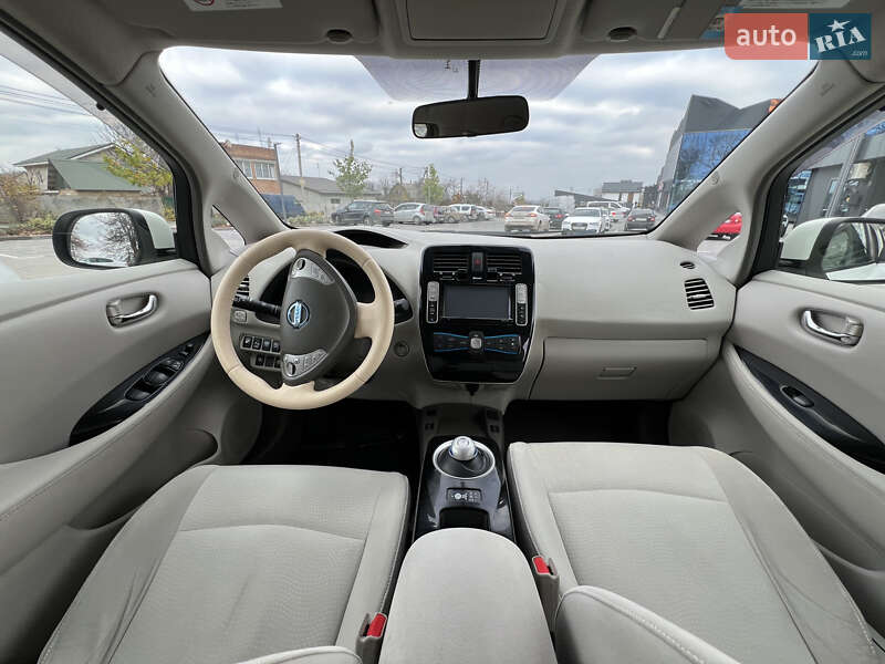 Хэтчбек Nissan Leaf 2013 в Виннице