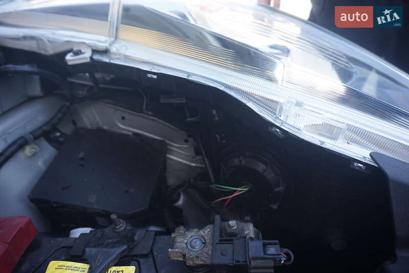 Хэтчбек Nissan Leaf 2013 в Самборе фото 53 Хэтчбек Nissan Leaf 2013 в Самборе