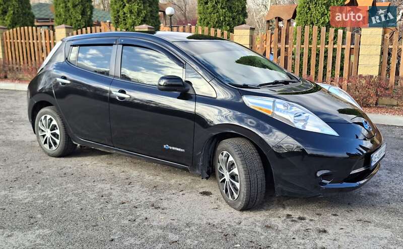 Хэтчбек Nissan Leaf 2016 в Днепре фото 3 Хэтчбек Nissan Leaf 2016 в Днепре