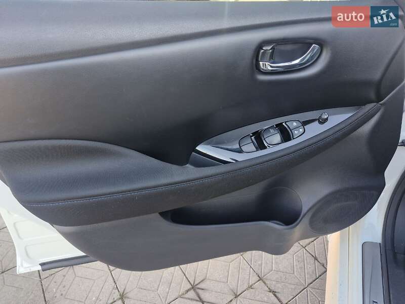 Хэтчбек Nissan Leaf 2023 в Николаеве фото 12 Хэтчбек Nissan Leaf 2023 в Николаеве