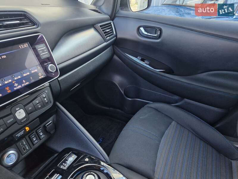 Хэтчбек Nissan Leaf 2023 в Николаеве фото 32 Хэтчбек Nissan Leaf 2023 в Николаеве