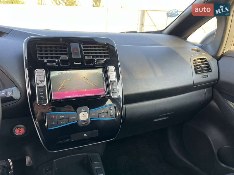 Хэтчбек Nissan Leaf 2017 в Луцке фото 25 Хэтчбек Nissan Leaf 2017 в Луцке