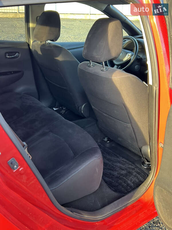 Хэтчбек Nissan Leaf 2017 в Луцке фото 35 Хэтчбек Nissan Leaf 2017 в Луцке