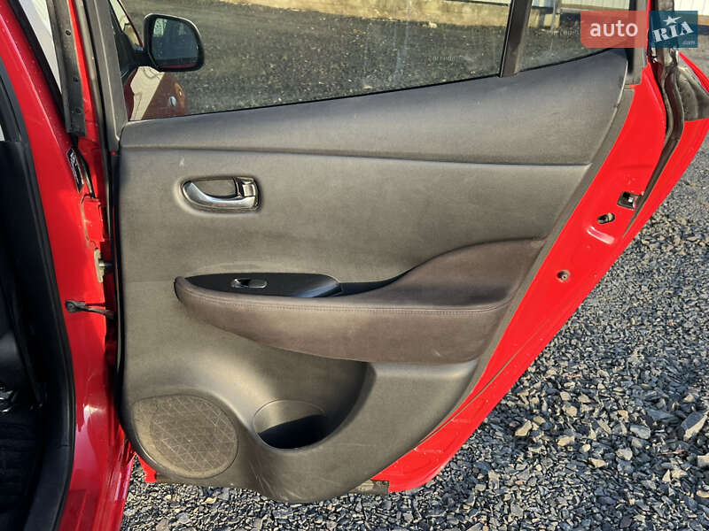 Хэтчбек Nissan Leaf 2017 в Луцке фото 34 Хэтчбек Nissan Leaf 2017 в Луцке