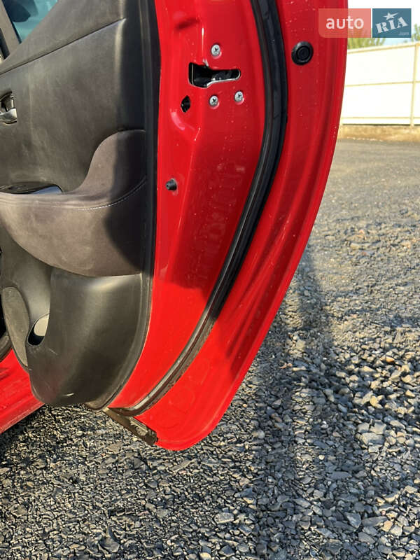 Хэтчбек Nissan Leaf 2017 в Луцке фото 36 Хэтчбек Nissan Leaf 2017 в Луцке