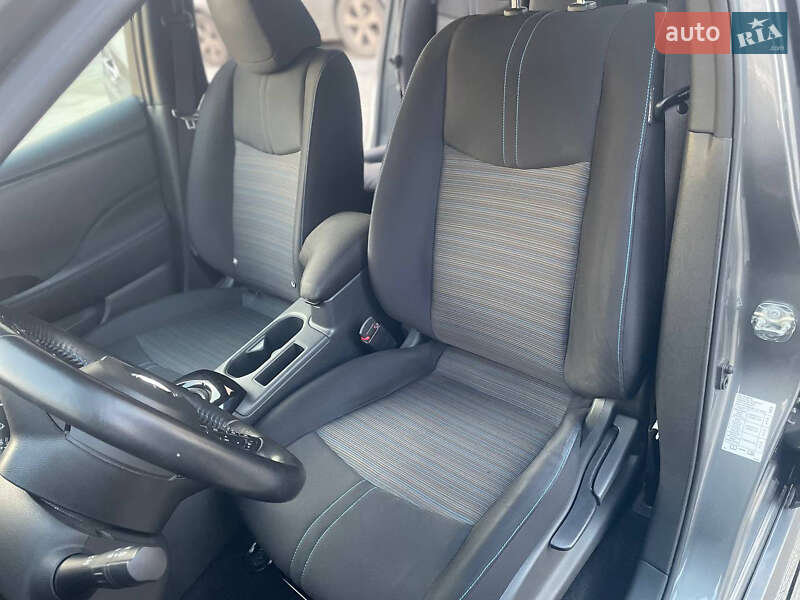 Хэтчбек Nissan Leaf 2020 в Луцке фото 30 Хэтчбек Nissan Leaf 2020 в Луцке