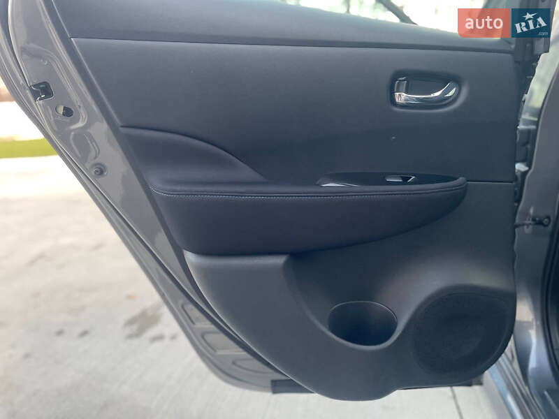Хэтчбек Nissan Leaf 2020 в Луцке фото 34 Хэтчбек Nissan Leaf 2020 в Луцке