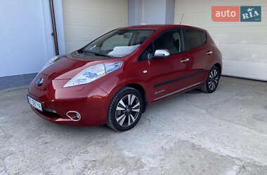Хэтчбек Nissan Leaf 2016 в Снятине
