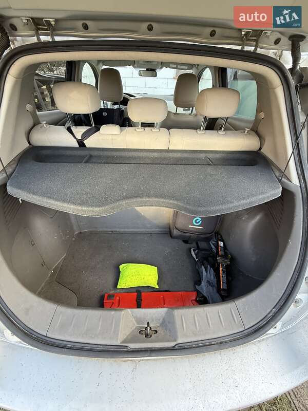 Хэтчбек Nissan Leaf 2012 в Луцке фото 8 Хэтчбек Nissan Leaf 2012 в Луцке