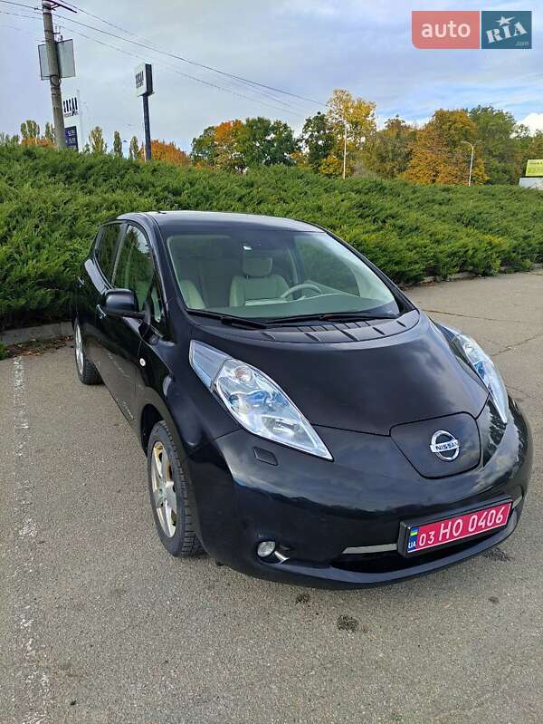 Хэтчбек Nissan Leaf 2012 в Умани фото 5 Хэтчбек Nissan Leaf 2012 в Умани