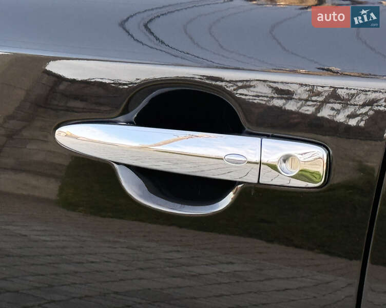 Хэтчбек Nissan Leaf 2015 в Ровно