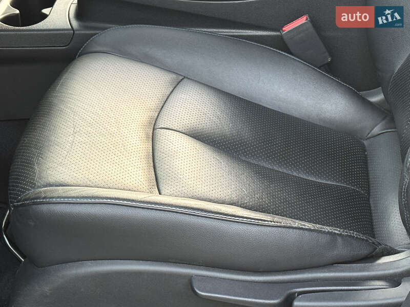 Хэтчбек Nissan Leaf 2015 в Ровно