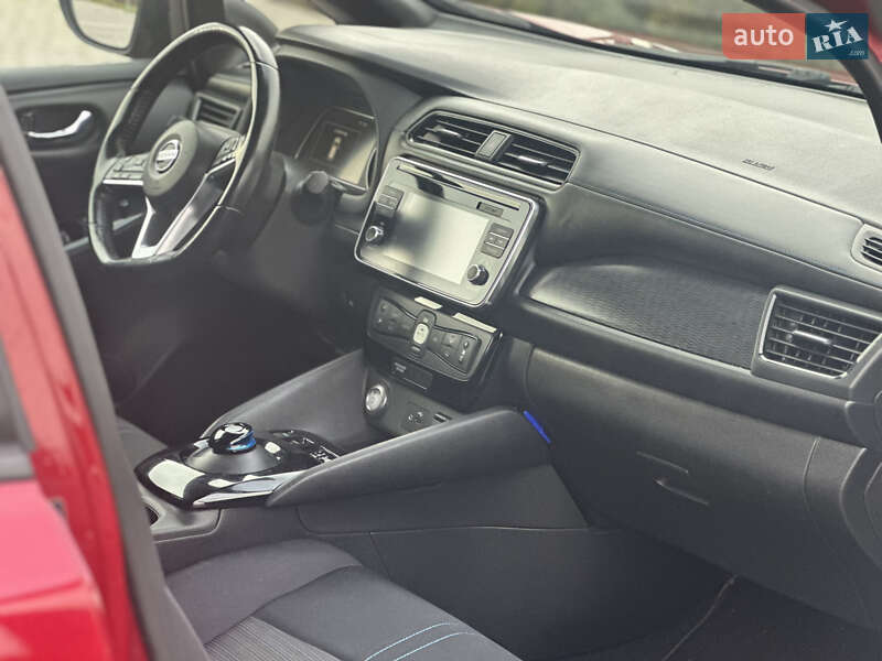 Хэтчбек Nissan Leaf 2019 в Львове фото 11 Хэтчбек Nissan Leaf 2019 в Львове