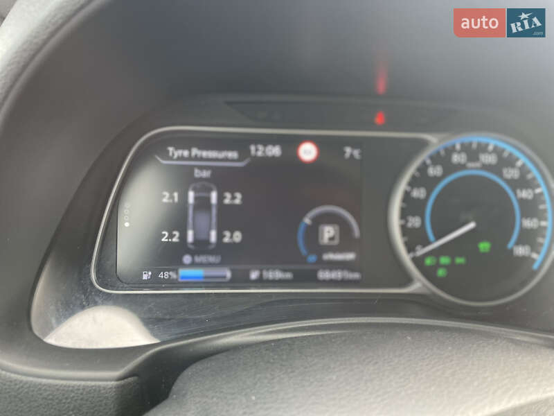 Хэтчбек Nissan Leaf 2020 в Кропивницком