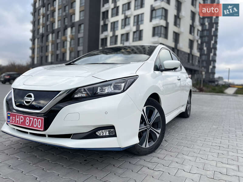 Хэтчбек Nissan Leaf 2020 в Кропивницком