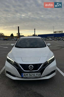 Хетчбек Nissan Leaf 2018 в Житомирі
